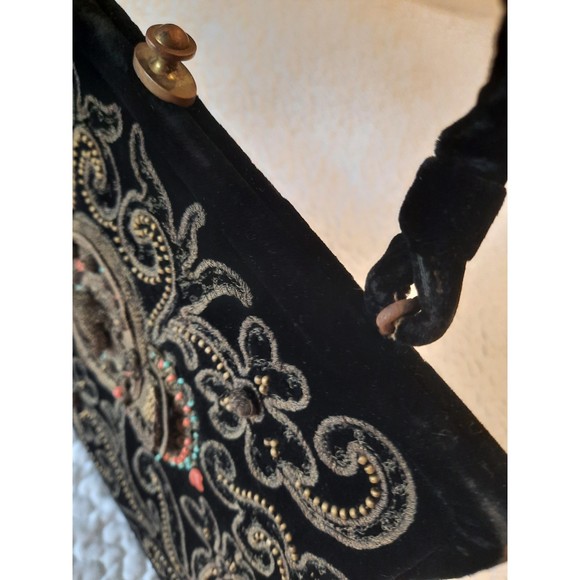 Vintage SOURE Bag, New York 1950's Velvet Embroidered and Beaded - Picture 5 of 13